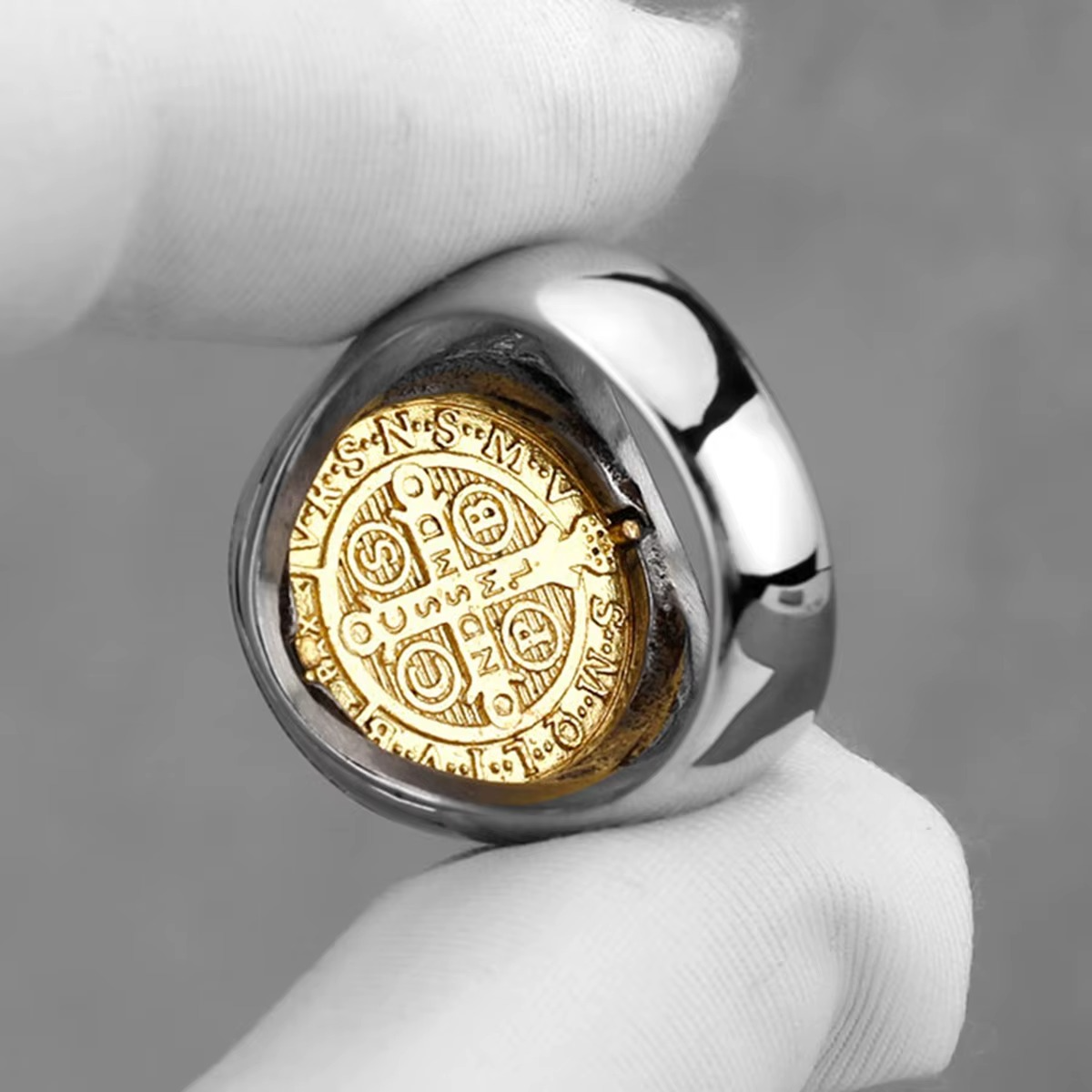 Anillo San Benito de Acero Inoxidable - Protección y Fe